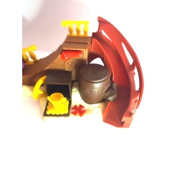 Fisher-Price Jake and The Never Land Pirates: Skate Park Playset - Picture 7 of 14